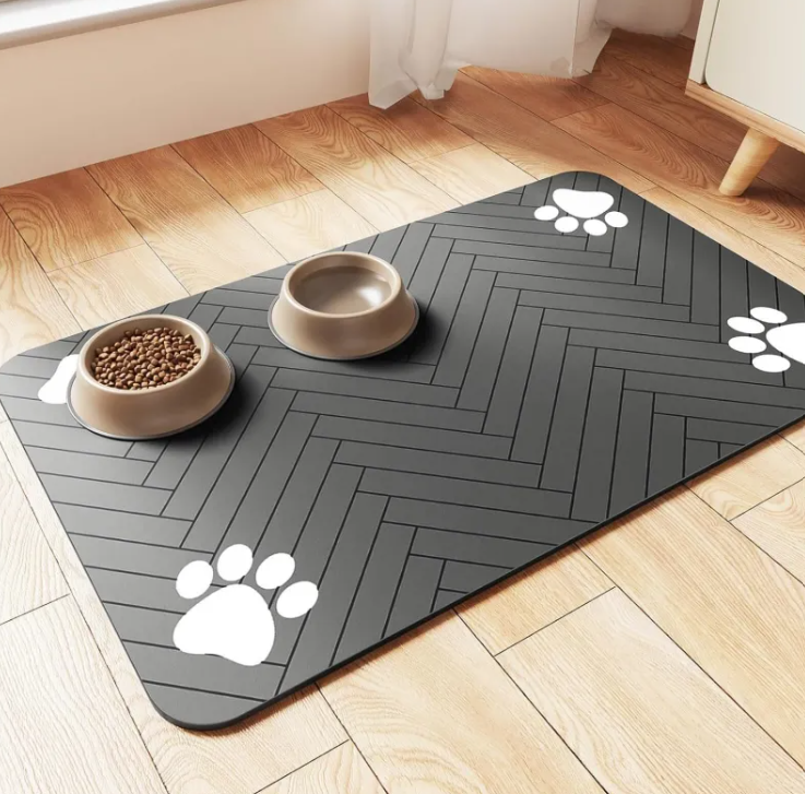 Mess-Free Quick-Dry Pet Feeding Mat